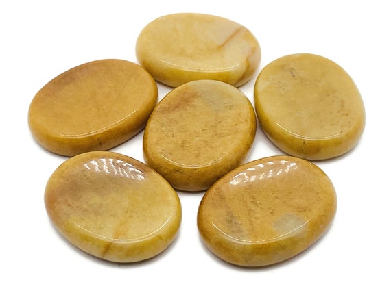 Yellow Jade Worry Stone – Crystal Worry Stone – Pocket Stone – Healing Crystal - 4.5x3.5cm - WO1047