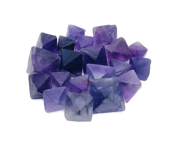 Purple Fluorite Octahedron - Purple Fluorite Octahedron Crystal - Fluorite Crystal –Octahedron Shaped Crystal Stone – 0.4-0.7inch - TU1271