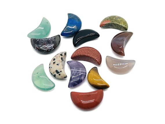 Crystal Moon Gemstone - Crystal Moon - Carved Moon - Healing Crystal - Mini Moon Crystal – 2cm – MOMIX