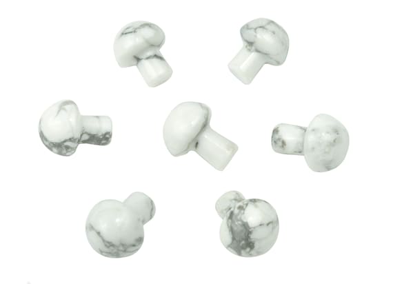 Howlite Mushroom Gemstone – Crystal Carving – Crystal Mushroom – Natural Howlite – 2cm – MU1023