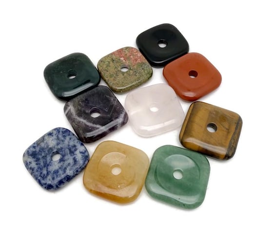 Square Crystal Donut Pendant – Natural Gemstone Healing Amulet - 30mm - DOMIX8