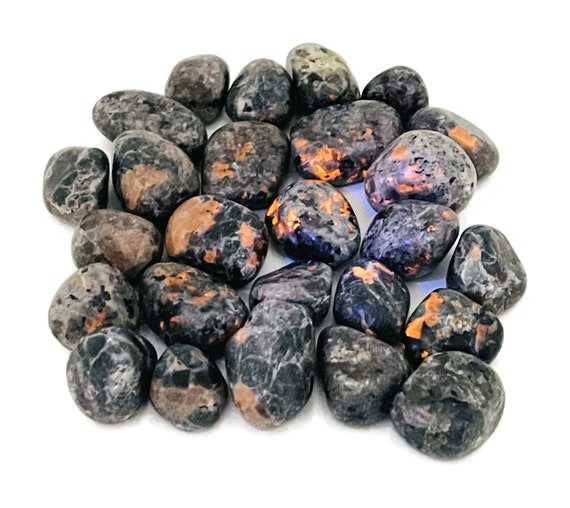 Yooperlite Tumbled Stone – Fluorescent Sodalite Rough Crystal Stone - Gemstone - Crystal – Healing Stone – TU1283