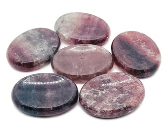 Strawberry Quartz Worry Stone – Crystal Worry Stone – Pocket Stone – Healing Crystal - 4.5x3.5cm - WO1076