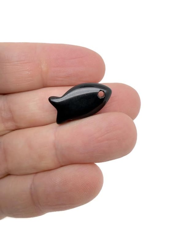 Obsidian Fish Shape Crystal Pendant – Healing Stone Fish Charm for Jewelry - NC1886