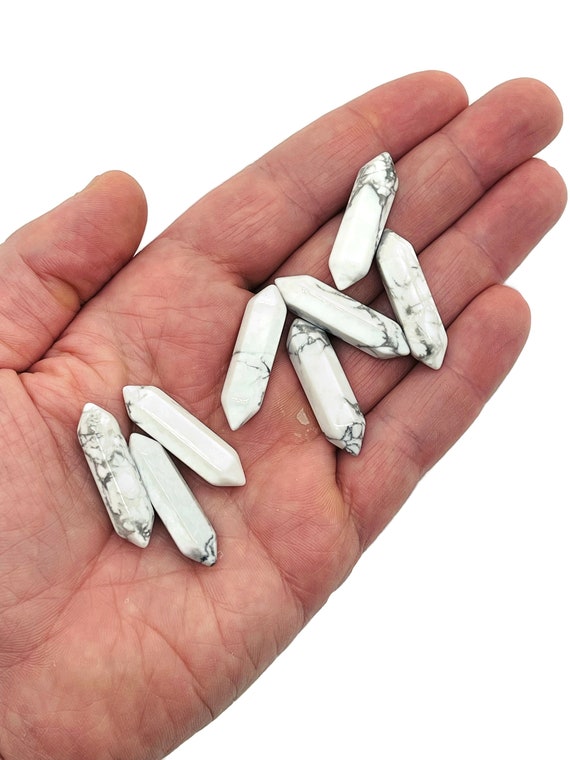 Howlite Terminated Carved Point – Point Small Crystal Point – Crystal Pendant - 33mm -PO1005