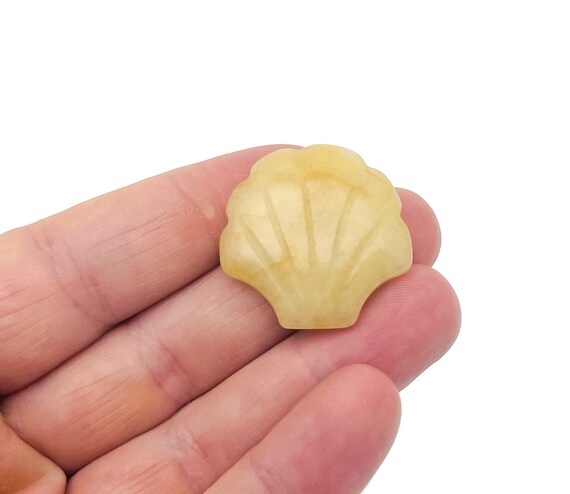 Yellow Jade Sea Shell Carving Gemstone - Gemstone Shell For Jewelry Making - Mineral Specimen - Sea Shell Decor - SS1011