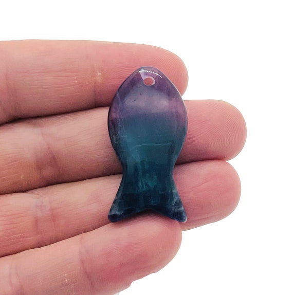 Fluorite Fish Carving Gemstone Pendants - Pisces Zodiac Hole Crystal Fish - Reiki Healing Bulk Polished - Gift for Swimmer - NC1463