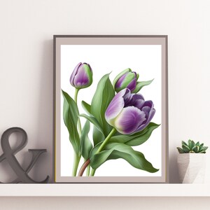 Puede incluir: Una pintura de tulipanes morados con hojas verdes sobre un fondo blanco.