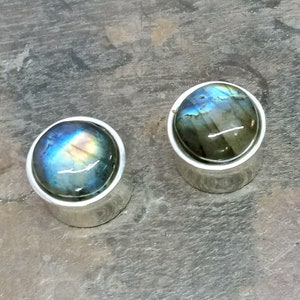 Pair Of Natural Labradorite Circle 925 Sterling Silver Ear Plugs, Double Flare Gauge Earplugs, Handmade Plugs, (3mm) to Customize