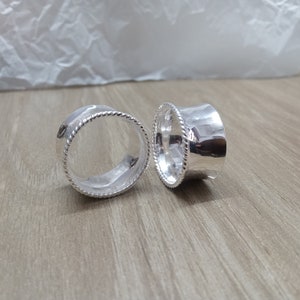 Sterling Silver Double Flare Textured Tunnel Plugs: 12g-1.18&quot; (Pair)