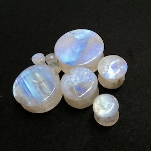 Best Quality Natural Rainbow Moonstone Smooth Circle Earplugs, Blue Flash Moonstone Plugs Earrings, White Moonstone Earlobe Earrings, gauges image 6