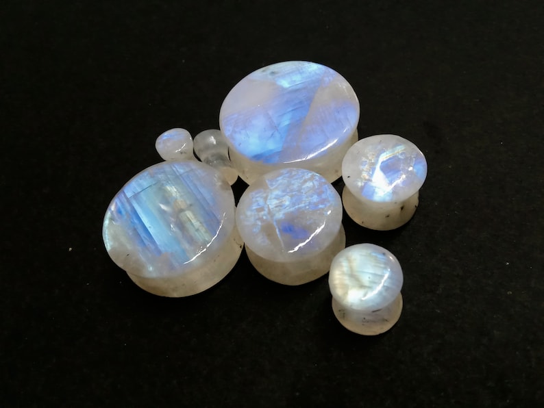 Best Quality Natural Rainbow Moonstone Smooth Circle Earplugs, Blue Flash Moonstone Plugs Earrings, White Moonstone Earlobe Earrings, gauges image 5