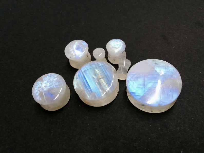 Best Quality Natural Rainbow Moonstone Smooth Circle Earplugs, Blue Flash Moonstone Plugs Earrings, White Moonstone Earlobe Earrings, gauges image 3