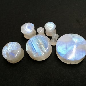 Best Quality Natural Rainbow Moonstone Smooth Circle Earplugs, Blue Flash Moonstone Plugs Earrings, White Moonstone Earlobe Earrings, gauges image 2