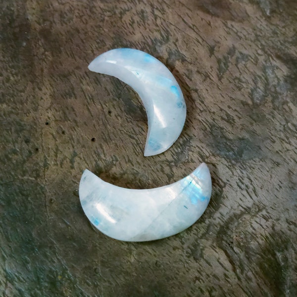 Natural Rainbow Moonstone Curved Septum Tusk, Tribal Septum, Horn, Nose Pincher, Handmade Pincher Jewelry, Size: 14g (2mm to 00g) Any Custom