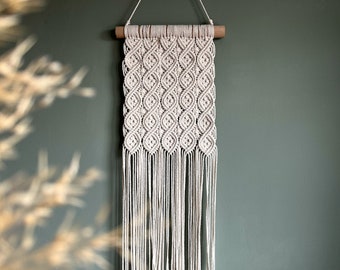 Digital Download: Macrame flowing diamond PDF pattern