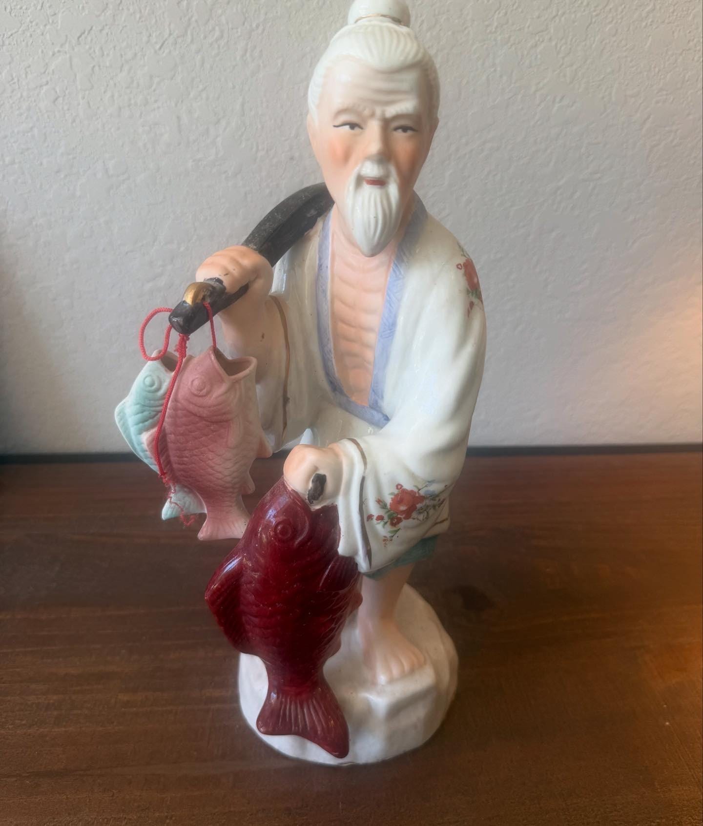 Vintage 1980 Porcelain Asian Fisherman Figurine in Cream and Tan - Unbranded display picture 1