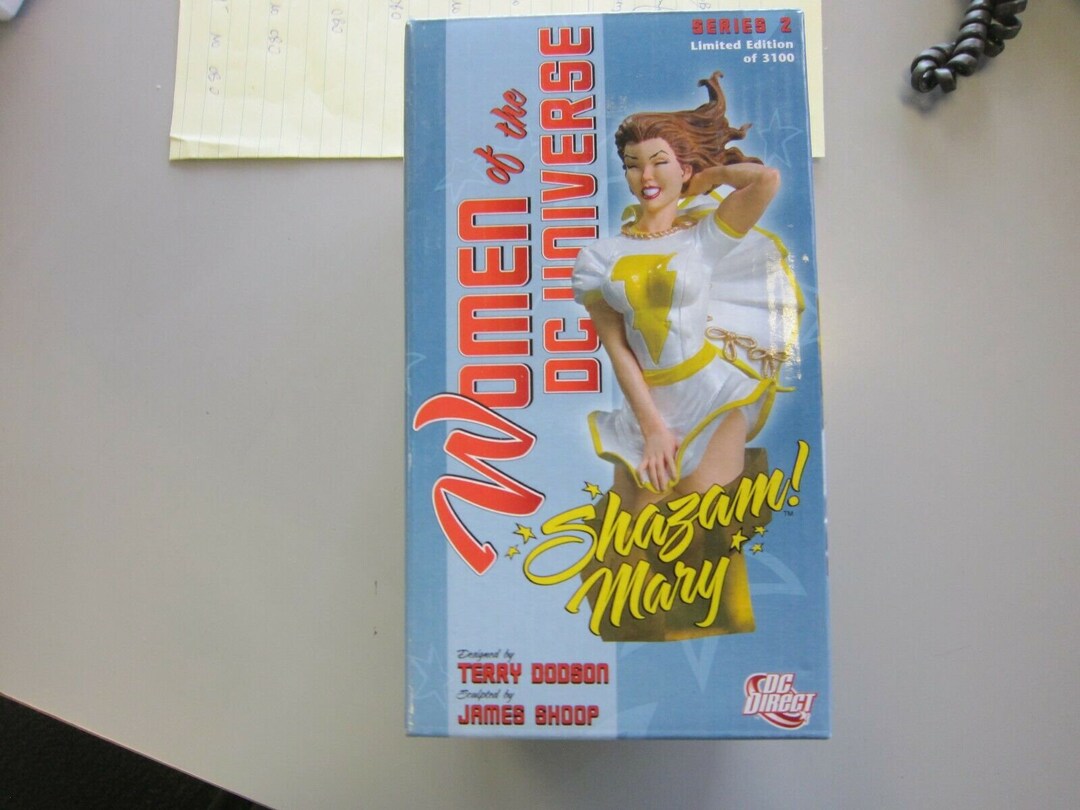 Women of the DC. Universe Shazam Mary Bust - #2262/#3100