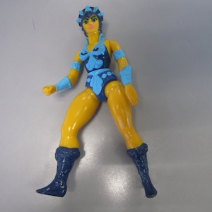 1983 He-Man Evil Lyn figure by Mattel
