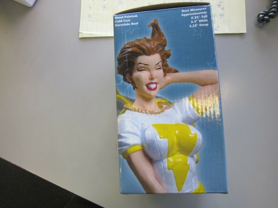 Women of the DC. Universe Shazam Mary Bust - #2262/#3100