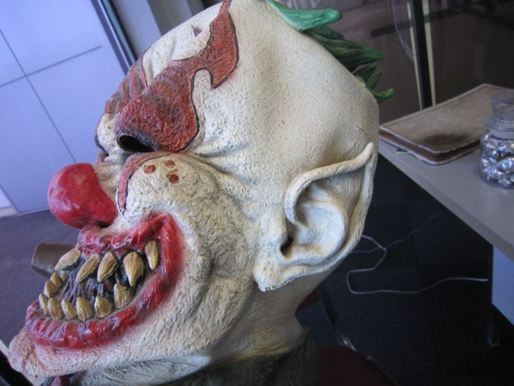 Killer Clown latex mask - Halloween - image 2