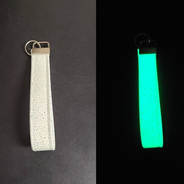 Glow in the Dark Key Fob Speckles, Blacklight Wrist Strap, Keychain Wristlet, Holographic Key Ring, Glowing Wearable Lanyard, Birthday Gift