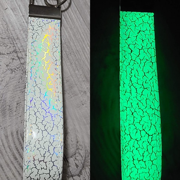 Glow in the Dark Key Fob Crackle, Blacklight Wrist Strap, Keychain Wristlet, Holographic Key Ring, Glowing Wearable Lanyard, Birthday Gift