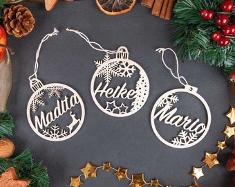 Personalized Christmas tree decorations with names - perfect for Christmas