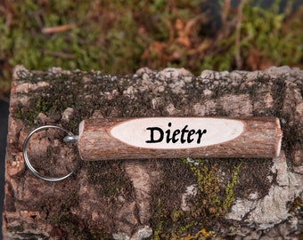 Schlüsselanhänger aus Holz personalisiert mit Namen