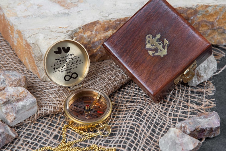 Personalized compass made of brass with a vintage look with your desired engraving and a stylish wooden box image 1