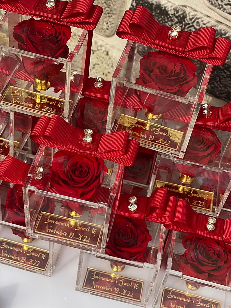 Permanent Roses Box Custom Preserved Rose Favors: Permanent Roses , Luxury Wedding Favors ...