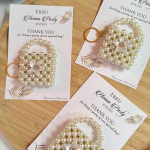Mini Pearl Bag, Premium Wedding Gift, Personalized Community Gift, Chocolate or Henna in a Bag, Miniature Bag Keychain With Pearl Design