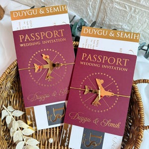 Convite de casamento com passaporte, convite para casamento no destino, folha de ouro, convite para cartão de embarque azul marinho, reserve a data,