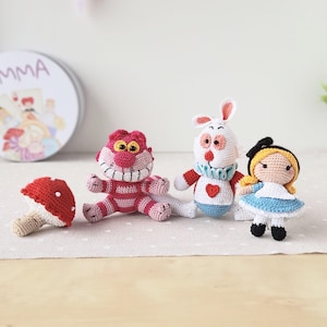 Alice in wonderland characters handmade crochet toys, Alice nursery decor themed, Alice in wonderland bag charm, Customed book lover gift