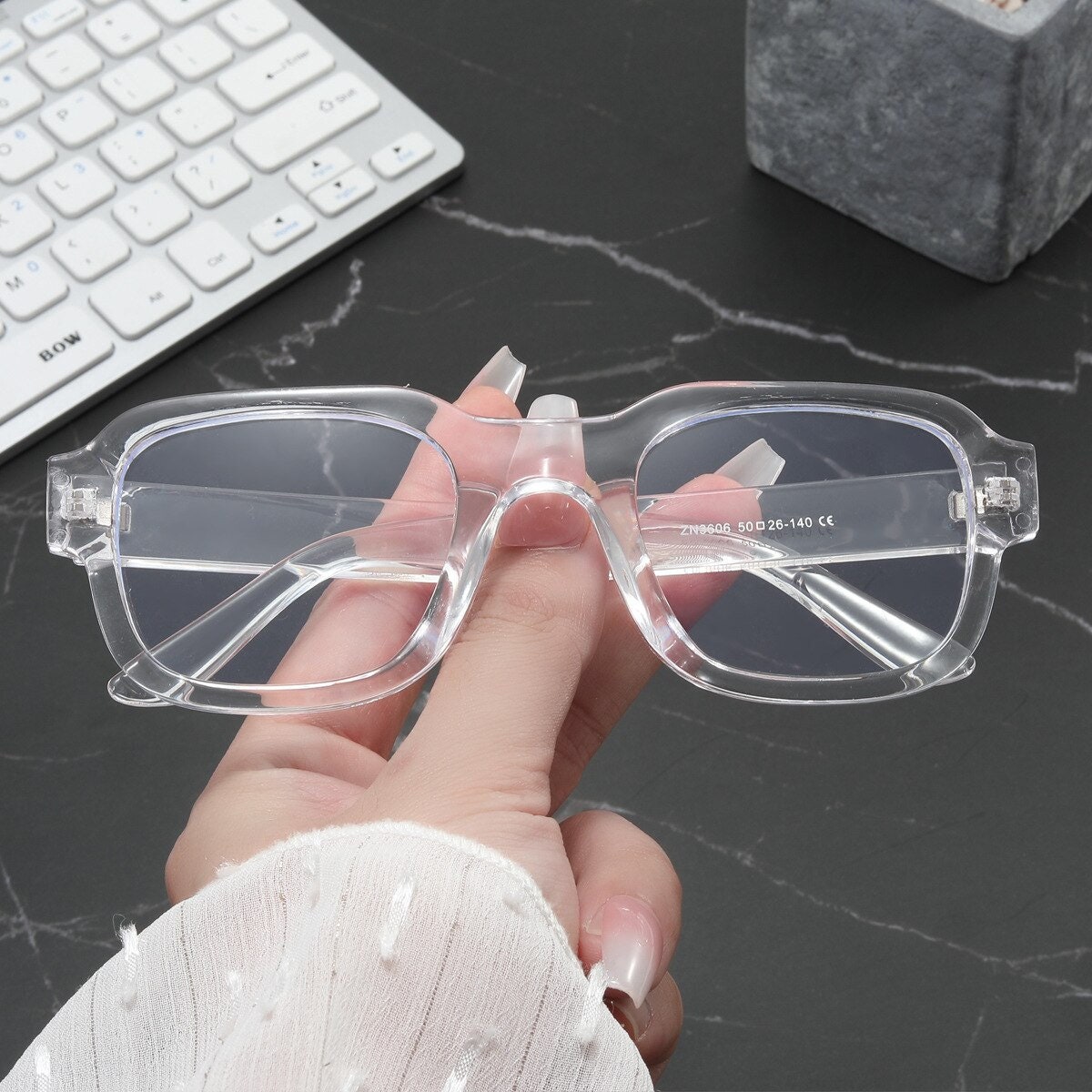 LA SUNGGO Clear Thick Frame Fake Glasses Square Non Prescription