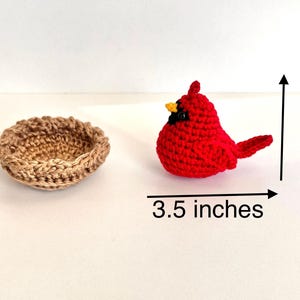 Handmade Crochet Cardinal Bird with Nest, Red Bird Figurine, Nature Lover Gift Bild 8