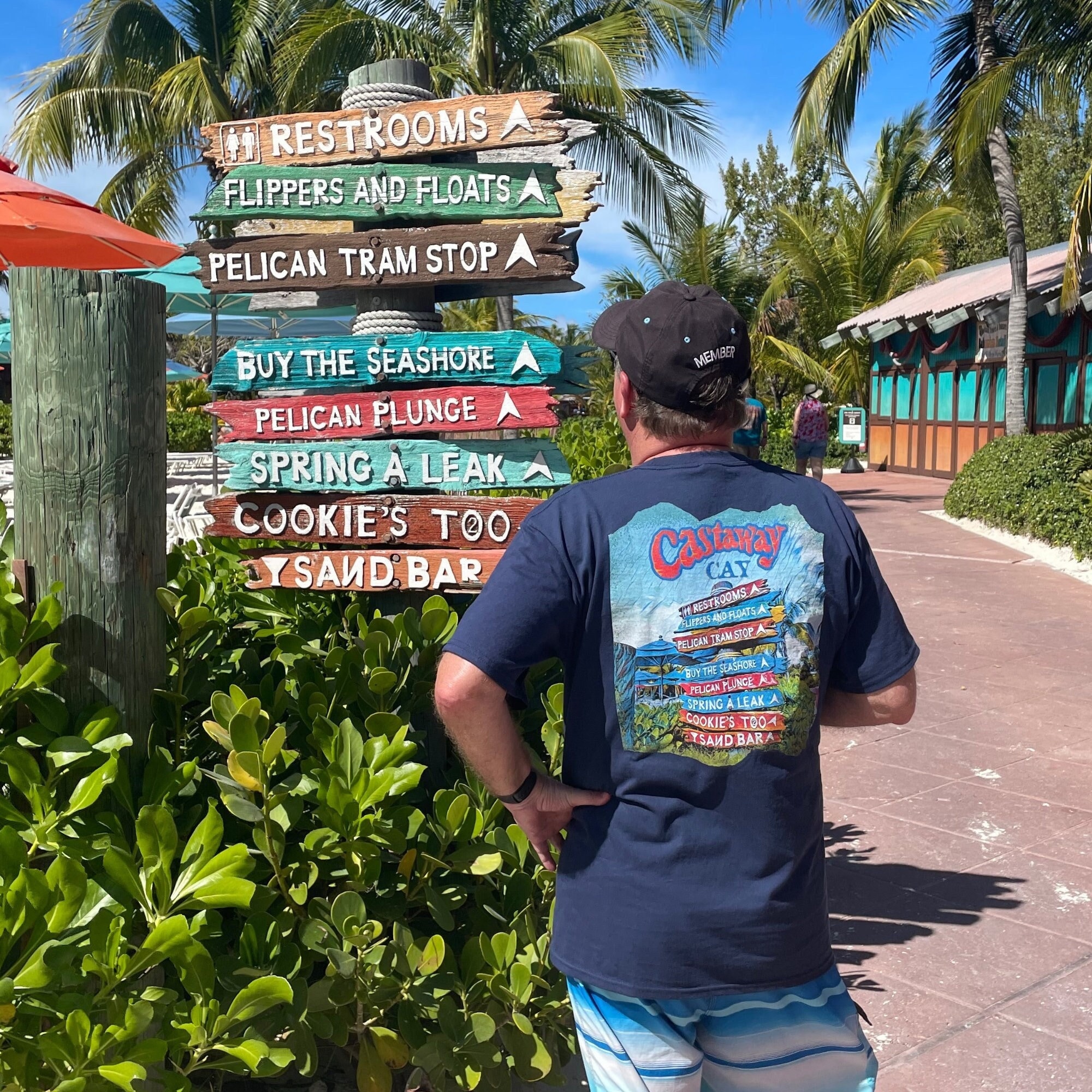 ディズニークルーズライン Castaway Cay 限定 半袖Tシャツ S チャンスは1日!!【 Castaway Cay キャスタウェイ・ケイ】のお