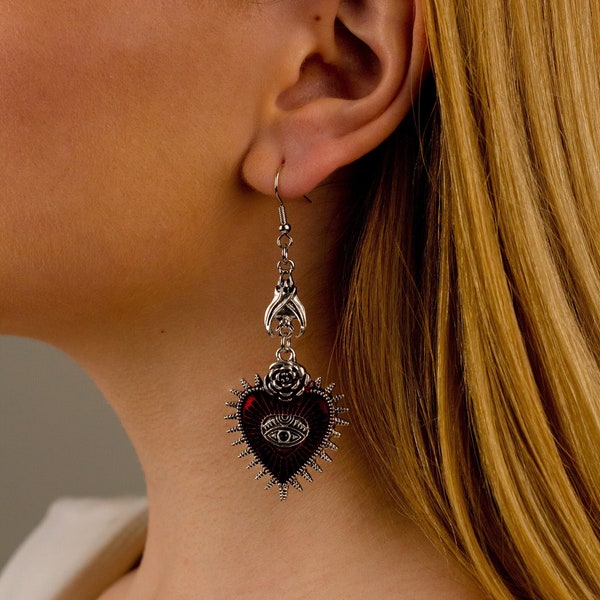 Gothic Ohrringe mit Herzen, Minimalistische Ohrringe, Ohrhänger,Hängeohrringe, Gothic earrings with hearts