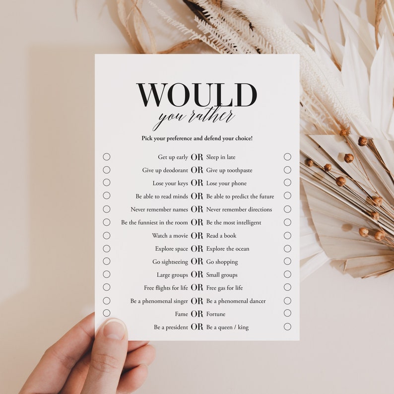 K&ouml;nnte beinhalten: Ein druckbares "W&uuml;rdest du lieber"-Spiel mit 12 Fragen. Jede Frage hat zwei Optionen, wobei sich neben jeder Option ein Kreis befindet, den die Spieler markieren k&ouml;nnen.