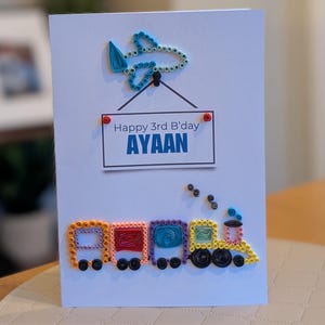 Handgemachte 3.Geburtstagskarte für Junge - Personalisierte Zug & Flugzeug Quilling Karte - Name und Geburtstag - Grußkarte für Kleinkinder