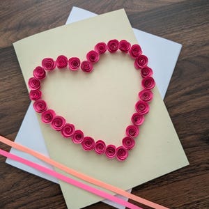 Biglietto di anniversario fatto a mano – Biglietto floreale romantico con quilling 3D – Biglietto d'amore per marito, moglie, partner – Interno vuoto – Ricordo unico