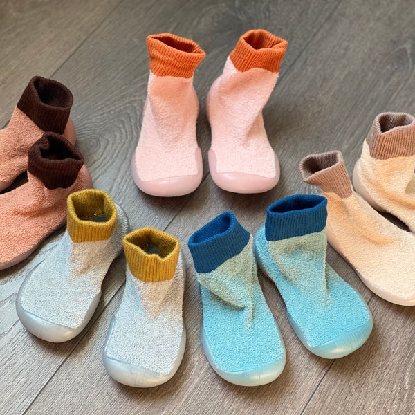 Baby sock shoes | Non-slip booties | Soft rubber sole slippers | First time walker shoes | 0-2 Years | Baby shower gift | Birthday gift