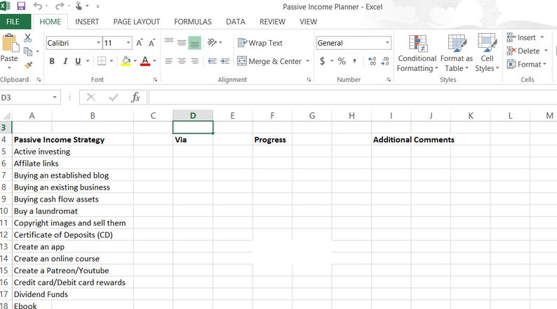 Op de afbeelding: Een spreadsheet met de titel "Passive Income Strategy" en kolommen met de labels "Via", "Progressie" en "Aanvullende opmerkingen". De spreadsheet somt verschillende strategie&euml;n voor passief inkomen op, zoals actief beleggen, affiliate links, het kopen van een gevestigde blog en het maken van een online cursus.
