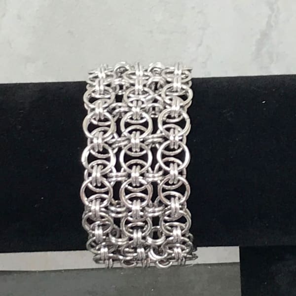 Elegant Helm Weave Chain Maille Bracelet - Handcrafted Chainmail Jewelry