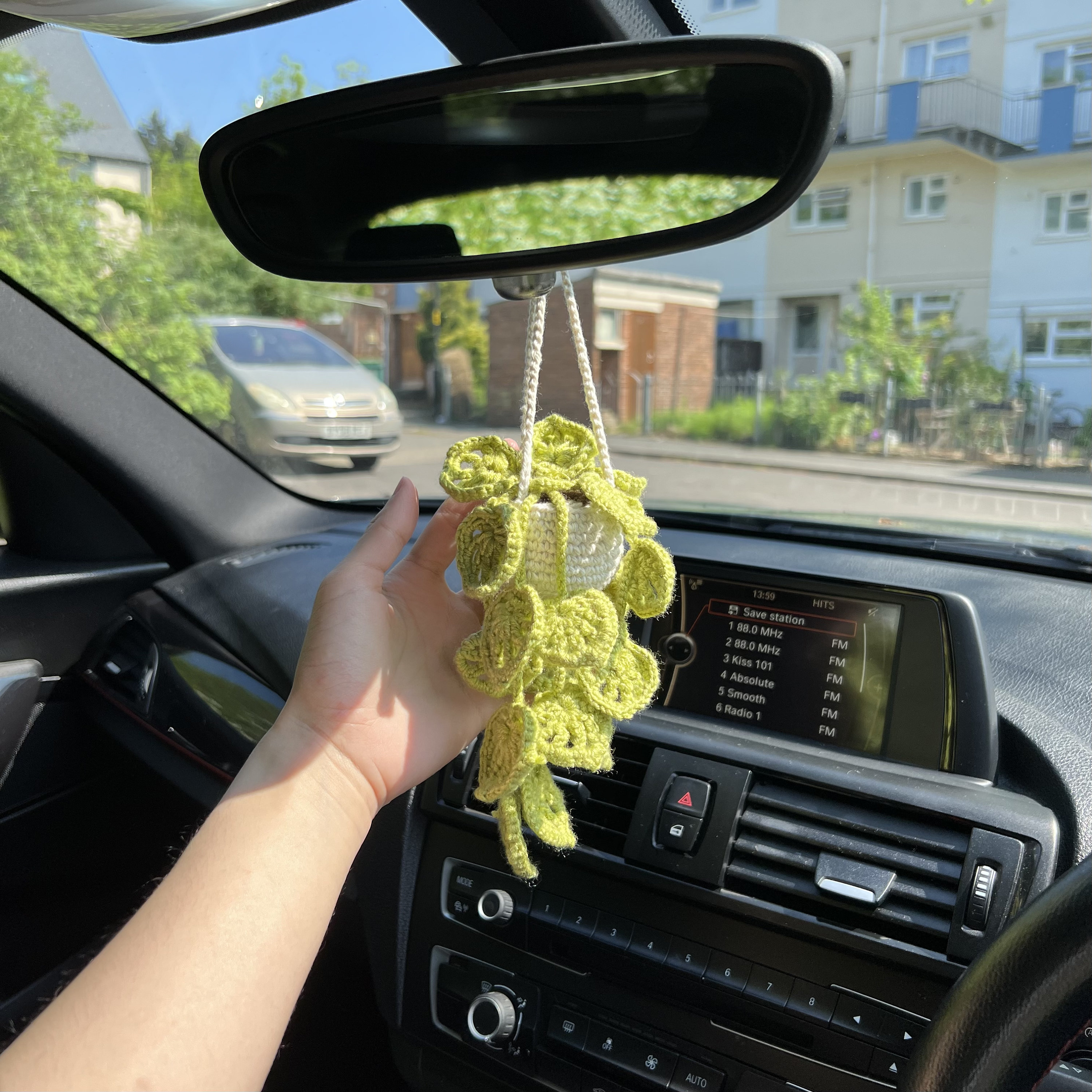Autoverzierungen für Rückspiegel | Niedliche gehäkelte  Blumen-Auto-Hänge-Verzierung,Handgemachte gestrickte Rose Sonnenblume  Gänseblümchen Rückspiegel