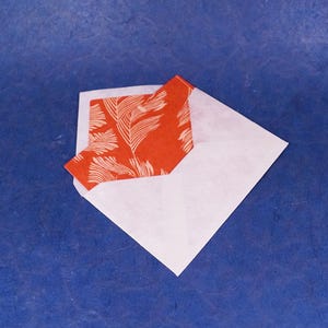 Enveloppe assortie pour carte de voeux Lokta Motif sérigraphié Plume A6 Carte pliée Couverture C6 Fait main au Népal