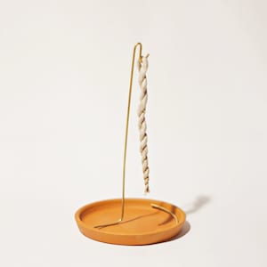 BATEKO DHOOP  Hand Coiled Incense and Clay holder  8 Halter (Terakotta)