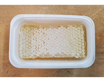 Unpasteurized Wildflower Cut Comb Honey (Min. 250g)