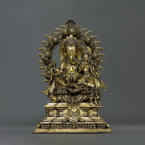 Exquisitely Crafted Bronze Ganapati Statue I Deity of Wisdom and Prosperity
