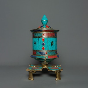 Moulin à prières tibétain turquoise vif avec incrustation de symboles de mantras outil de méditation bouddhiste décoration spirituelle roue de mantras cadeau pleine conscience